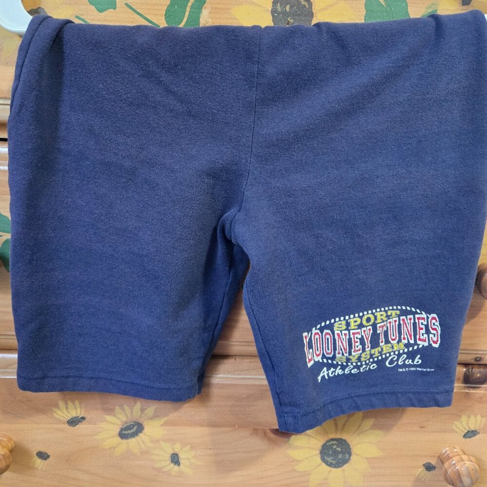 Looney Tunes Official Product